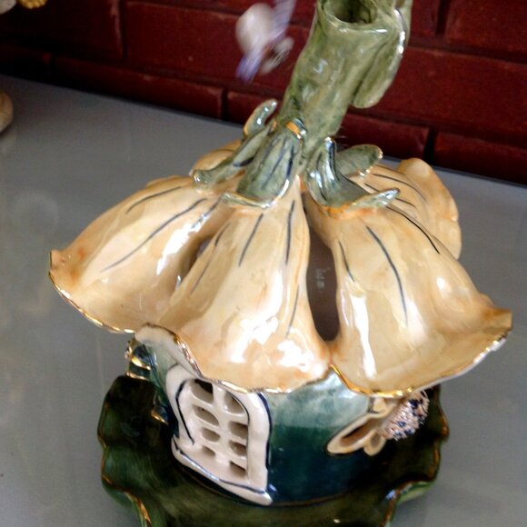 Blue Sky Clay Works Tulip Flower Mushroom House and Underplate Tealight Holder - Picture 3 of 8